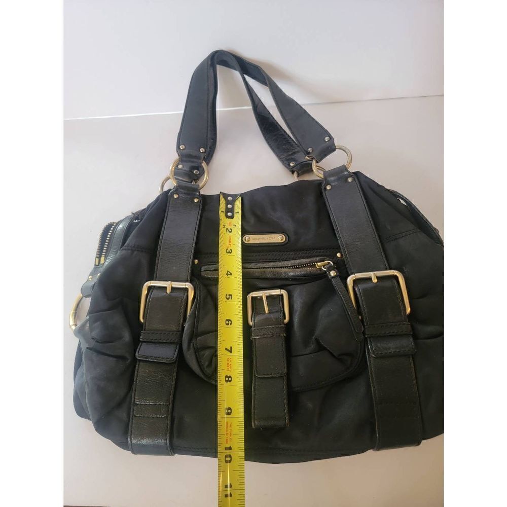 Large Michael kors handbag  - Picture 7 of 7
